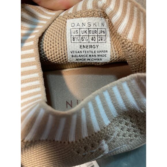 Danskin Energy Tan Slip on Sneakers - Women's Size 8.5 - Picture 8 of 8
